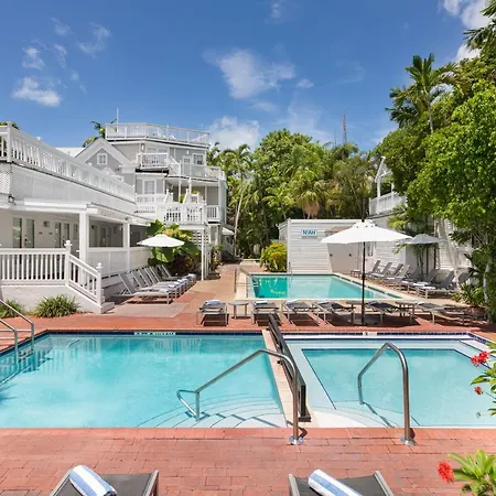Nyah - Adult Exclusive Bed & Breakfast